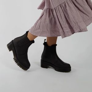 Dr. Martens Rometty Fl Quad fur lined Chelsea boots